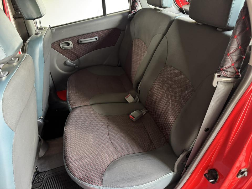 id1053p7.jpg